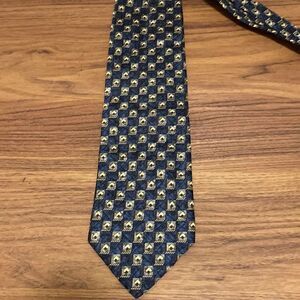 Ermenegildo Zegna Silk Necktie in Navy Blue/Black Gold Exclusive Pattern.